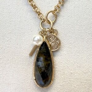 Labradorite Charm Necklace Cross Religious Pearl Gold-Tone Chunky Chain‎